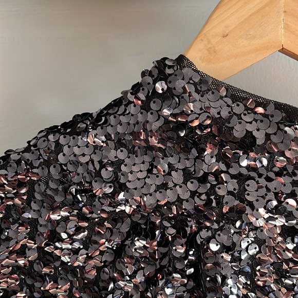 Free People black sequin low back, turtleneck top, size small - Picture 2 of 5